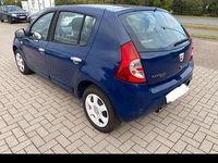 Second-hand Dacia Sandero 75 CP (55 kW) 2009 Albastru Hatchback