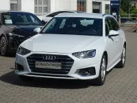 Gebraucht Audi A4 Advanced 204 PS (150 kW) 2023 Gletscherweiss (metallic) Kombi