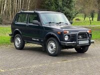 Gebraucht Lada Taiga 83 PS (61 kW) 2017 Grün SUV