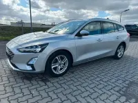 Gebraucht Ford Focus 120 PS (88 kW) 2019 Silber Limousine