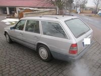 Gebraucht Mercedes E230 132 PS (97 kW) 1988 Silber Kombi