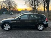 Gebraucht BMW 116 122 PS (89 kW) 2010 Schwarz Kleinwagen