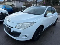 Gebraucht Renault Mégane III Expression 106 PS (77 kW) 2009 Weiß Limousine