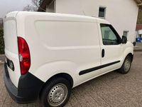 Gebraucht Opel Combo 95 PS (69 kW) 2018 Weiß Van / Kleinbus