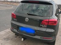 Gebraucht VW Tiguan LOUNGE 184 PS (135 kW) 2015 Grau SUV
