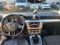 Gebraucht VW Passat 150 PS (110 kW) 2015 Silber Kombi