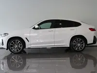 Gebraucht BMW X4 Sport Line 286 PS (210 kW) 2024 Weiß SUV