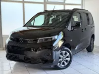 Neu Opel Combo Life Edition 131 PS (96 kW) 2026 Lackierung schwarz perla nera/ Van / Kleinbus