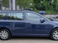 Gebraucht Skoda Octavia 105 PS (77 kW) 2013 Blau Kombi