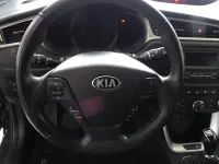 Używany Kia Ceed Edition 7 99 KM (72 kW) 2016 Szary Hatchback