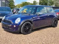 Używany Mini Cooper 90 KM (66 kW) 2005 Niebieski Hatchback