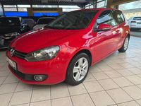 Gebraucht VW Golf VI 80 PS (58 kW) 2009 Rot Kleinwagen