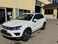Używany VW Touareg Edition 280 KM (205 kW) 2017 Biały SUV