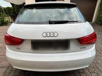 Gebraucht Audi A1 86 PS (63 kW) 2012 Weiß Kleinwagen