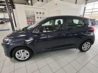 Gebraucht Hyundai i10 Select 63 PS (46 kW) 2024 Grau Kleinwagen