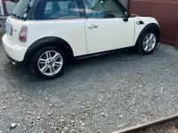Brugt Mini Cooper 75 HK (55 kW) 2010 Andere farben Hatchback