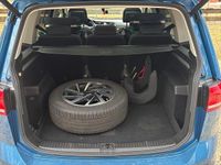 Gebraucht VW Touran Join 150 PS (110 kW) 2018 Blau Van / Kleinbus