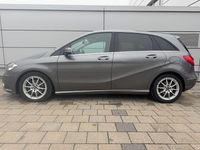 Gebraucht Mercedes B200 156 PS (114 kW) 2013 Grau Van / Kleinbus