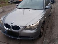 Gebraucht BMW 520 170 PS (125 kW) 2005 Silber Kleinwagen
