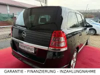 Gebraucht Opel Zafira Sport 140 PS (102 kW) 2009 Saphirschwarz/black sapphire Van / Kleinbus