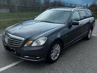 Gebraucht Mercedes E250 Elegance 204 PS (150 kW) 2011 Grau Kombi