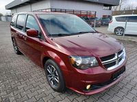 Gebraucht Dodge Grand Caravan 287 PS (211 kW) 2018 Rot Van / Kleinbus