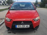 Gebraucht Mitsubishi Colt Basis 75 PS (55 kW) 2010 Rot Kleinwagen