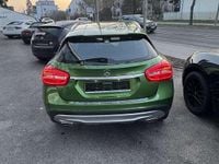 Gebraucht Mercedes CLA180 129 PS (94 kW) 2016 Grün Limousine