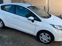 Gebraucht Ford Fiesta 90 PS (66 kW) 2009 Weiß Kleinwagen