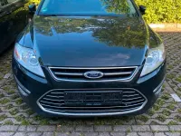 Gebraucht Ford Mondeo 140 PS (102 kW) 2013 Schwarz Kombi