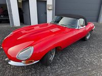 Gebraucht Jaguar E-Type 209 PS (153 kW) 1963 Rot Cabrio
