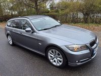 Gebraucht BMW 320 Exclusive 184 PS (135 kW) 2011 Grau Kombi