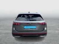 Gebraucht VW Passat R-line 150 PS (110 kW) 2025 Grau Kombi