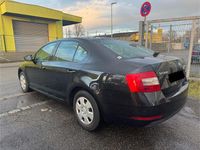 Gebraucht Skoda Octavia Active 116 PS (85 kW) 2019 Schwarz Limousine
