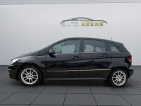 Gebraucht Mercedes B200 Sport 140 PS (102 kW) 2011 Schwarz Van / Kleinbus