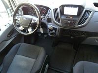 Second-hand Ford Transit 131 CP (96 kW) 2018 Alb Monovolum