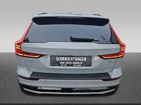 Gebraucht Volvo V60 145 PS (106 kW) 2025 Kombi