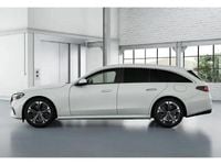 Gebraucht Mercedes E300 197 PS (144 kW) 2024 Weiss manufaktur lack manufaktur opalithweiss bright Kombi