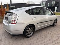 Gebraucht Toyota Prius Sol 77 PS (56 kW) 2006 Silber Limousine