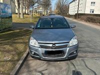 Gebraucht Opel Astra 105 PS (77 kW) 2008 Silber Limousine