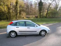 Gebraucht Ford Focus 100 PS (73 kW) 2002 Silber Kleinwagen