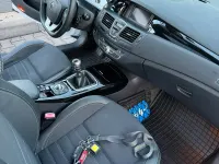 Gebraucht Renault Laguna III Bose Edition 150 PS (110 kW) 2011 Weiß Kombi