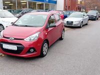 Gebraucht Hyundai i10 Classic 67 PS (49 kW) 2015 Rot Kleinwagen