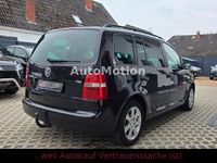 Gebraucht VW Touran 136 PS (100 kW) 2004 Schwarz Van / Kleinbus