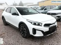 Neu Kia XCeed 179 PS (131 kW) 2026 Deluxeweiß metallic SUV