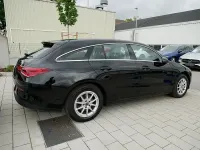 Gebraucht Mercedes CLA200 Shooting Brake 150 PS (110 kW) 2023 Schwarz Kombi