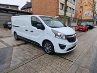 Gebraucht Opel Vivaro 135 PS (99 kW) 2019 Casablancaweiss/glacier/arctic Van / Kleinbus