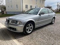 Gebraucht BMW 320 150 PS (110 kW) 2000 Silber Coupé