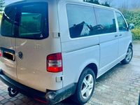 Gebraucht VW T5 140 PS (102 kW) 2014 Grau Van