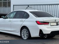 Gebraucht BMW 320 Comfort Edition 190 PS (139 kW) 2025 Alpinweiß uni Limousine